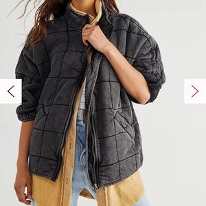 Free People Dolman Quilted Knit jacket, used in very good condition, size S